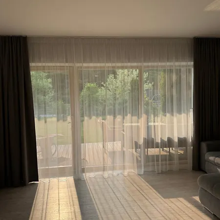 Salia Juros Apartament *