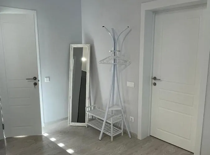 Salia Juros דירה *