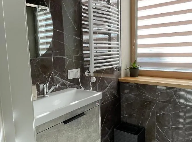 Salia Juros דירה *