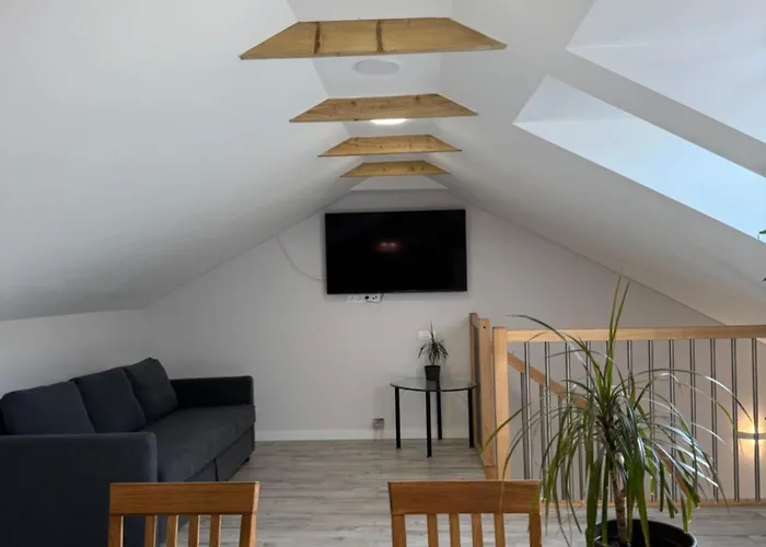 Salia Juros דירה *