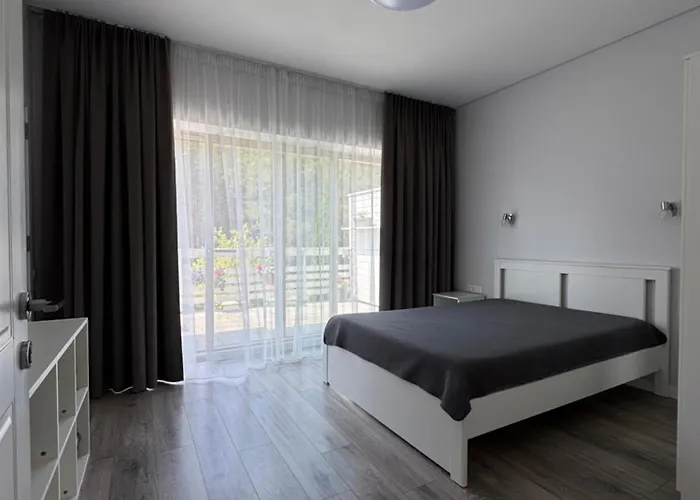 Salia Juros דירה פלאנגה